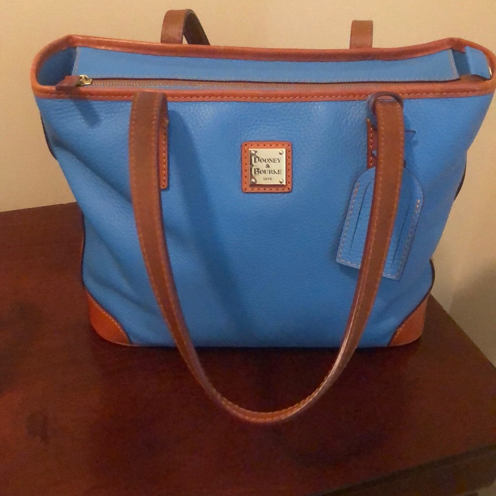 Authentic Dooney & Bourke Tote